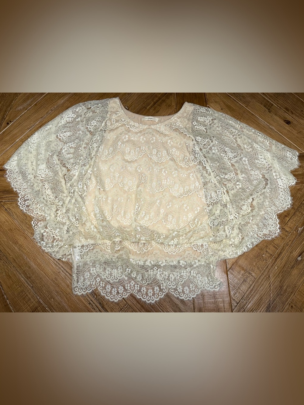Hazel Anthropologie Cream Lace Capelet Kaftan Poncho Blouse Size Small